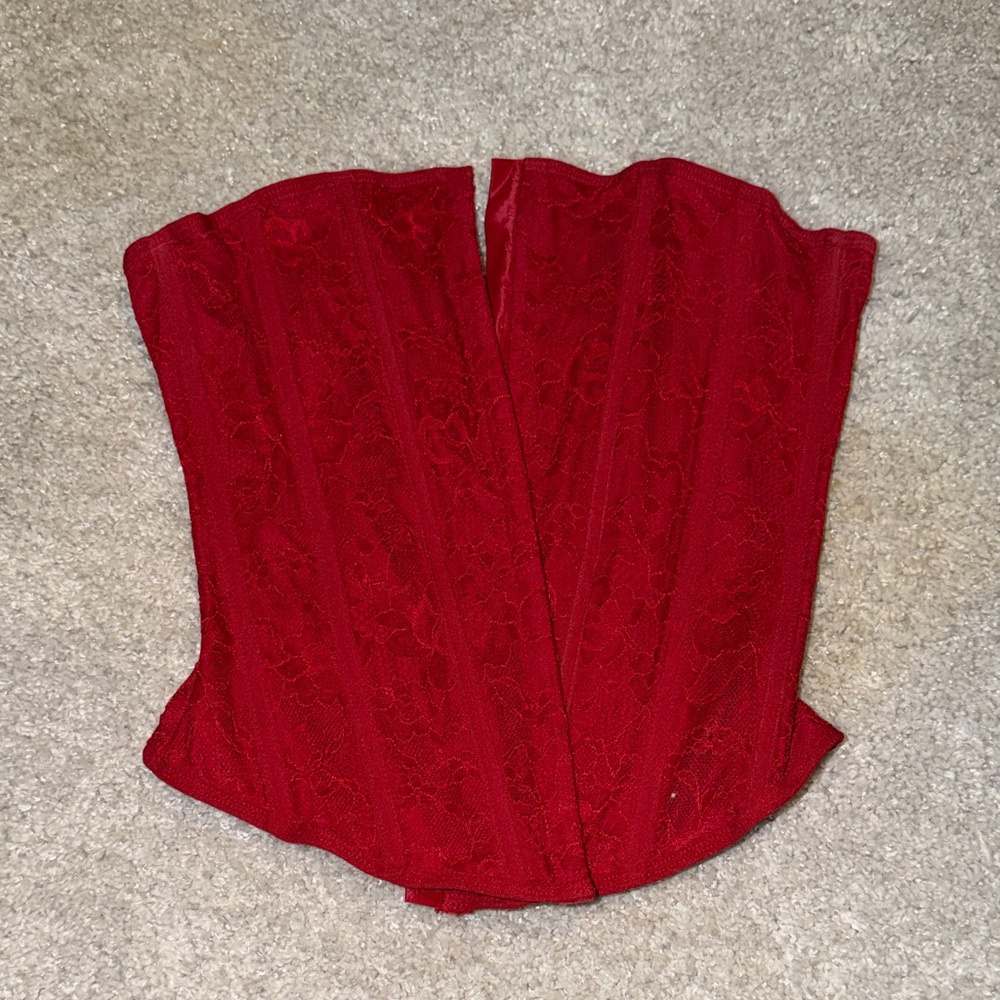 Elegant XS Garage Red Lace Corset